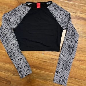 Red Carter cropped printed rashguard